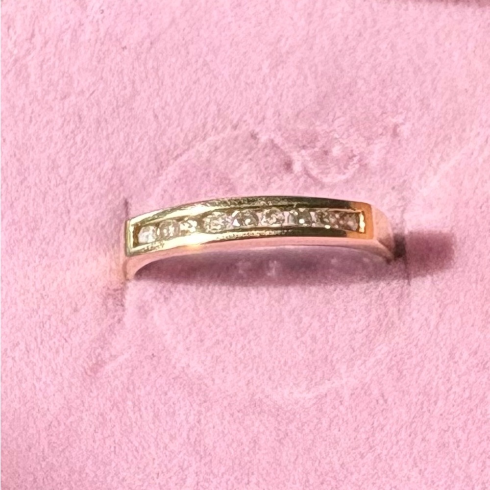 14kt Gold and Small Diamond Women's Ring